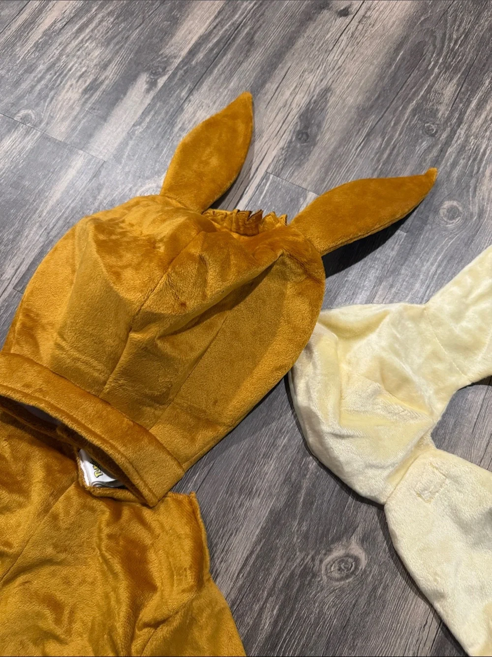 Pokemon Eevee costume child size 3T-4T